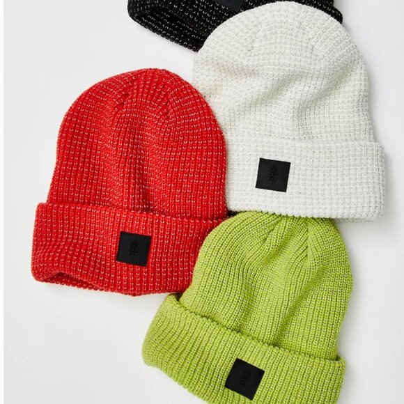 NWT Free People Let's Race Fleece Lined Recycled Yarn Beanie in Racing Red - Picture 1 of 4